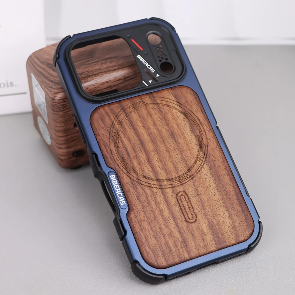 Urban mecha phone case with carbon fiber backplate and wood panel